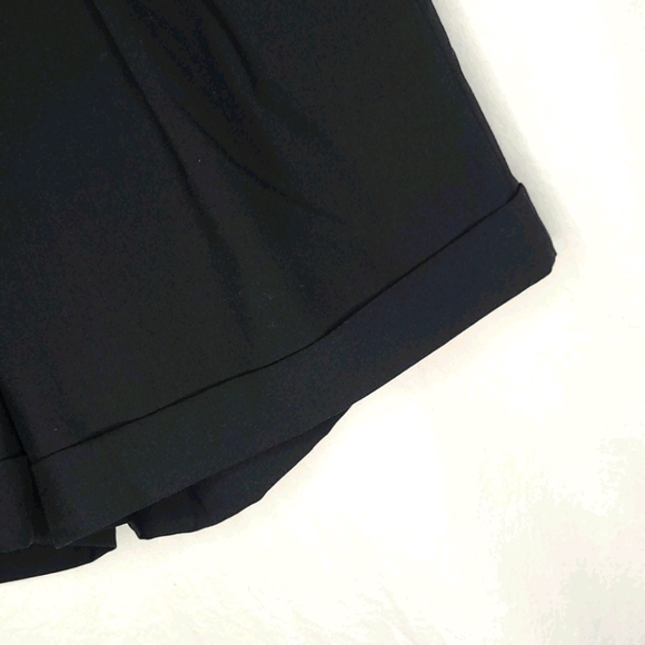 Zara Basic Pleat Front Black Cuffed Shorts - Picture 6 of 7